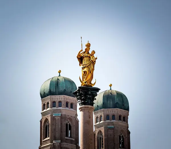 Suchmaschinenoptimierung in München für bessere Rankings und locale Sichtbarkeit. Marienplatz München